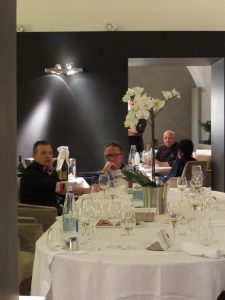 Fons Vinum ospiti Alle Scuderie del Castello di Govone serata Champagne